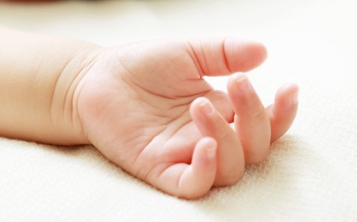 «Los padres no estaban ubicados en tiempo y espacio»: investigan el caso del bebé positivo en cocaína