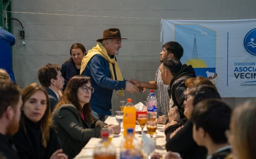 Othar reconoció el compromiso de los barrios y anunció que intensificará la gestión territorial junto a las vecinales