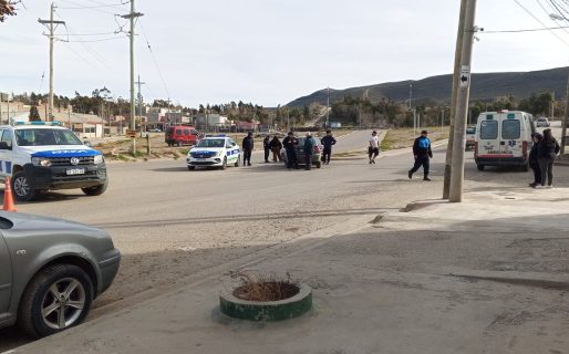 Una mujer y una menor fueron trasladadas al hospital tras un choque en Avenida Polonia