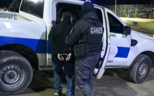 Tenía 1,70 de alcohol en sangre, chocó en el Camino Centenario e intentó huir a pie