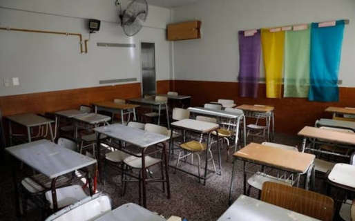 Denuncian que una maestra de educación especial le escupió a una alumna de 7 años en Chubut