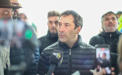 Luque acusó a Torres de ser “el jefe de la banda de granja de trolls”