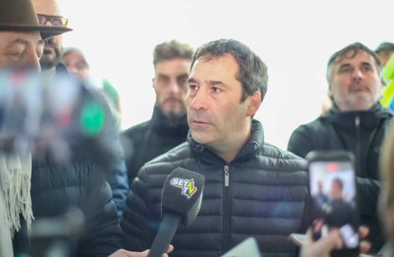 Luque acusó a Torres de ser “el jefe de la banda de granja de trolls”