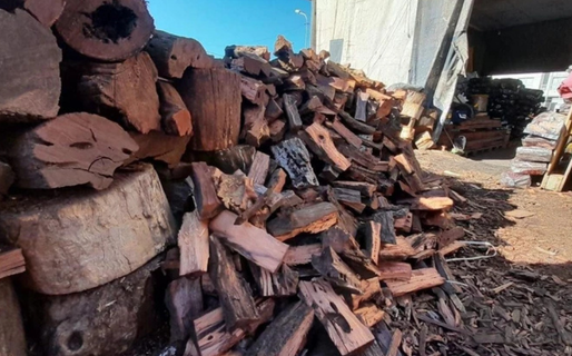 Impulsan una colecta solidaria de alimentos y leña para ayudar a las familias del barrio Moure