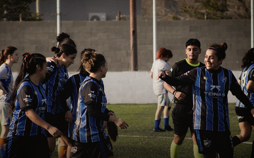 El Club Saavedra junta alimentos para las meriendas de sus jugadores