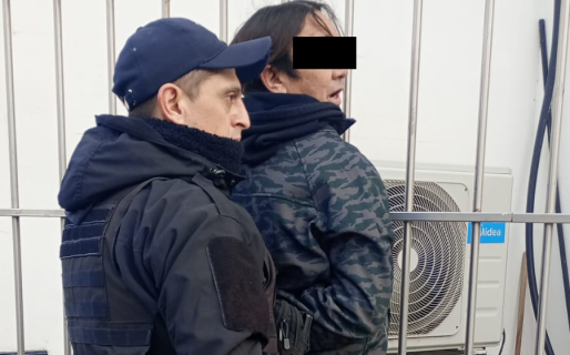 Tomaba alcohol en la calle, insultó a los policías y terminó demorado