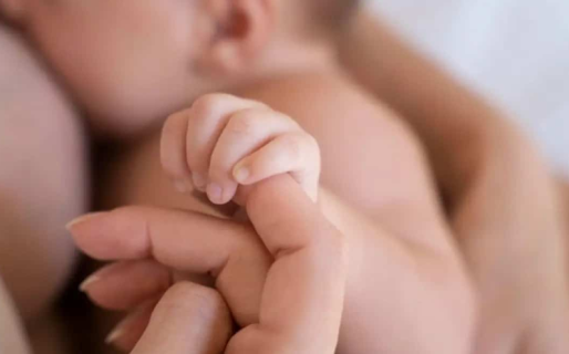 Organizan una colecta solidaria de alimentos durante una jornada de salud perinatal en Comodoro
