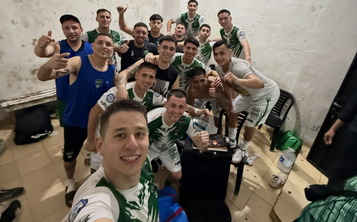 Comodoro ganó los tres partidos y avanzó como el mejor de su grupo en el Argentino