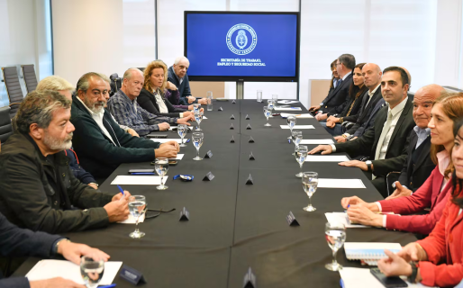 El Gobierno busca garantizar un salario mínimo de más de $1.000.000