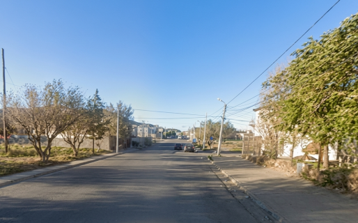 La SCPL redujo la calzada en un tramo clave de la Avenida 10 de Noviembre por obras de saneamiento