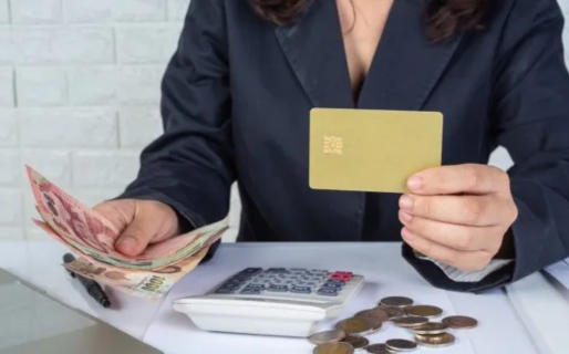 Ante morosidad récord y alta brecha de tasas, se reactivó el debate sobre los encajes bancarios
