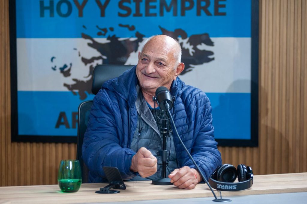 Varela no descarta ser candidato en el 2027: “Necesitamos gente que labure, no que piense en el color del billete”