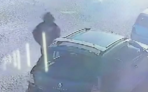 Ola de inseguridad: le robaron la billetera de su auto y después realizaron compras con sus tarjetas por casi un millón de pesos