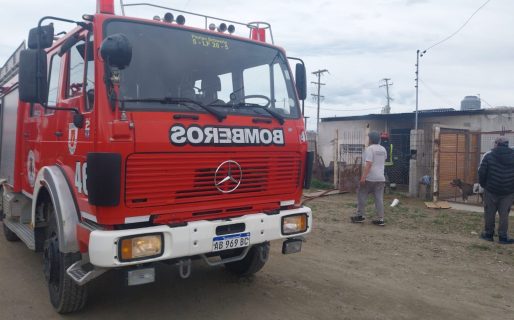 <strong>Incendio en una vivienda de Km 8: El foco ígneo se habría originado por un cortocircuito </strong>