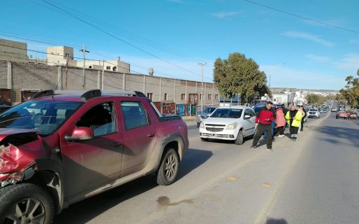 <strong>Mañana accidentada: Un choque en cadena complicó el tránsito en Yrigoyen y Juan B. Justo </strong>