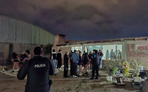 Interrumpieron una fiesta clandestina con menores y alcohol en el barrio Industrial