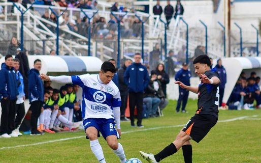 Newbery ganó sobre el final ante la CAI y quedó como único líder