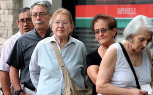 <strong>Ni con 40 años de aportes los monotributistas logran financiar una jubilación mínima: cuánto deberían pagar por mes</strong>