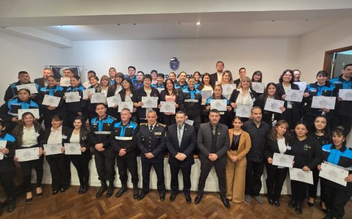Chubut se convirtió en la primera provincia en diplomar a policías en prevención del suicidio