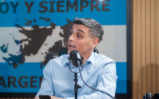 Gómez sobre Glinski: «Empieza hablando como Kissinger y termina como Glinski, sin honestidad intelectual»