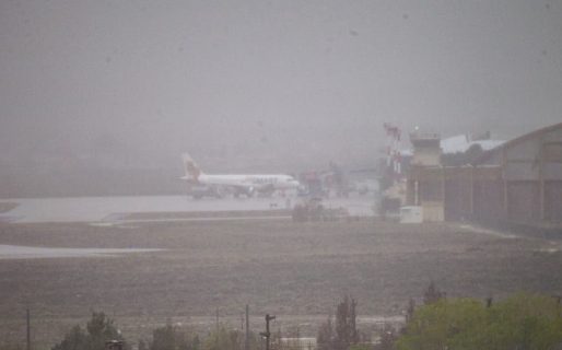 Un vuelo que venía desde Buenos Aires hacia Comodoro tuvo que hacer escala en Trelew