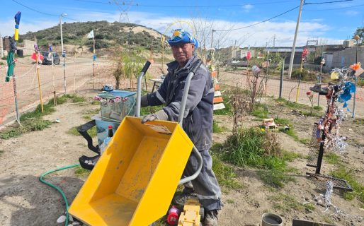 Trabaja día a día para embellecer los espacios públicos para poder «sacarle una alegría a los vecinos»