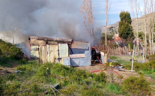 <strong>Se incendió una vivienda precaria en el barrio Manantial Rosales</strong>