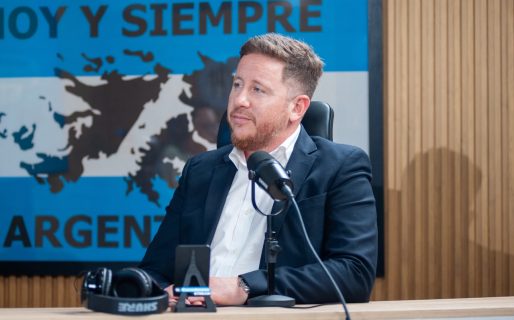 Bowen desafió a Torres y aseguró que el peronismo prepara una “fuerza muy potente”