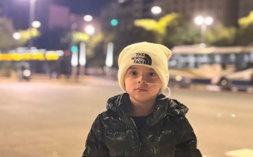 Tiene 6 años, fue diagnosticado con un síndrome y sueña con ser influencer