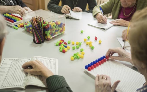 Adultos mayores: abrieron las inscripciones para un taller de memoria en la Universidad