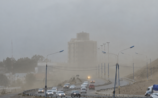 Comodoro: Rige una alerta amarilla por fuertes vientos este viernes