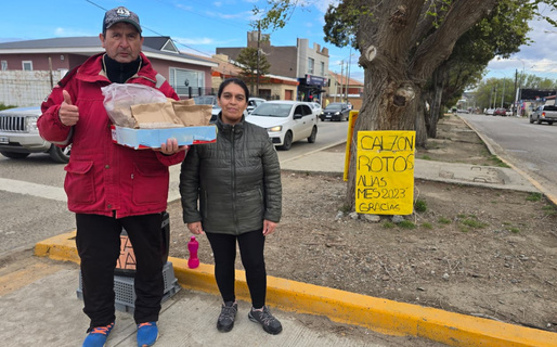 De lunes a lunes: una familia apuesta a la venta de comida para salir adelante