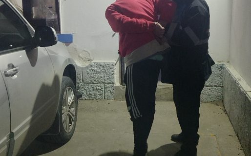 Un vecino vio cómo robaban una casa en Kilómetro 3, persiguió a los delincuentes y fueron detenidos por la Policía