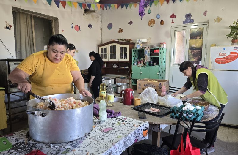 El Comedor Alto Las Flores pide colaboración de alimentos para poder seguir ayudando a 52 familias: “Es muy triste la realidad que se vive”