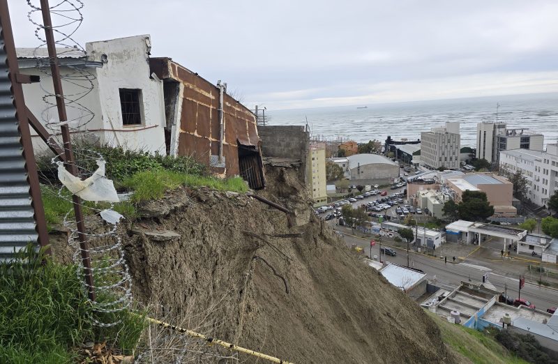 Alerta por peligro de derrumbe de una vivienda
