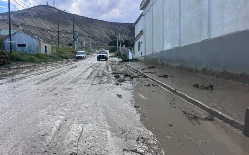 «Era un río de agua y barro»: así se vivió la tormenta en inmediaciones del Colegio Dean Funes