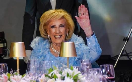 Mirtha Legrand recibió el alta médica después de casi tres semanas de internación