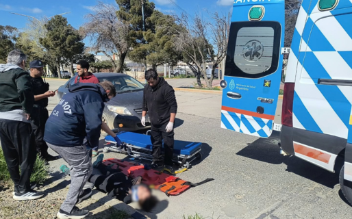 Una ciclista resultó herida tras derrapar en la Avenida Estados Unidos