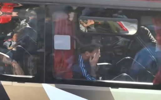El momento en el que Messi rompió en llanto arriba del micro que trasladó a la selección argentina al Monumental