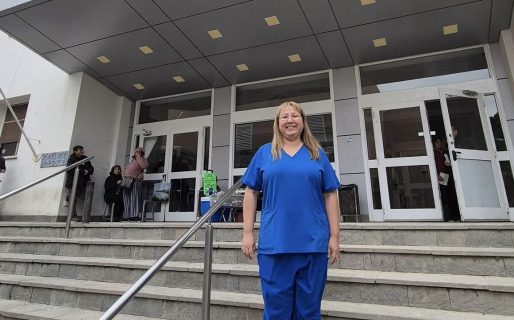 Una enfermera formada en Dinamarca realiza una pasantía profesional en el Hospital Regional