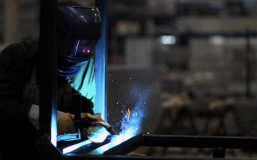 <strong>Caída del consumo, menos empleo y más cierres: la compleja proyección de la industria para los próximos meses</strong>