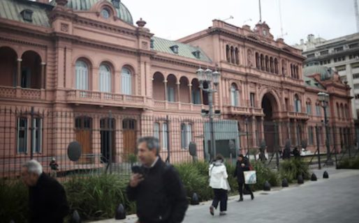 <strong>El Gobierno lanzó un nuevo plan de retiro voluntario para 20 mil trabajadores estatales</strong>