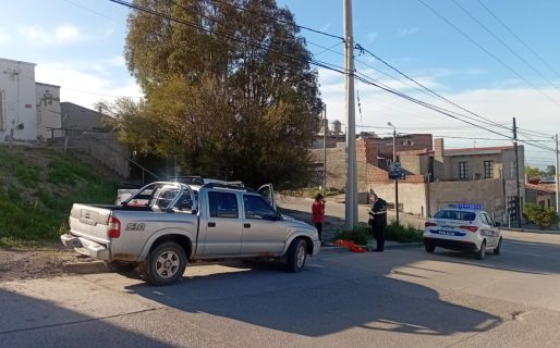 Intentó robar elementos de una camioneta en el barrio Ceferino y terminó detenida