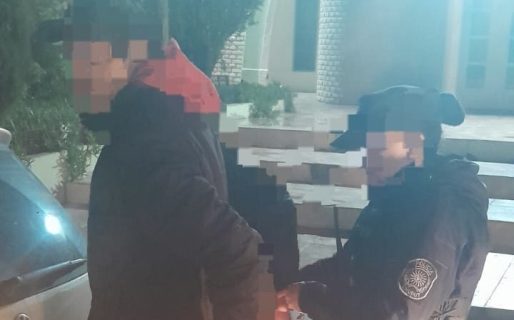 Lo frenaron para identificarlo y descubrieron que era buscado por la Justicia