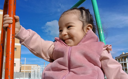 Tiene dos años y fue diagnosticada con leucemia: su familia realiza una pollada solidaria para afrontar el tratamiento