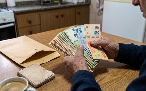 Menos ingresos y mayor morosidad: el 54% de los argentinos dejo de pagar o tuvo algún atraso, según un informe privado