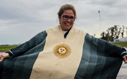 De Catamarca a la Selección: el poncho de Soledad Pastorutti que terminó como regalo familiar