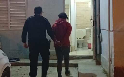 Un hombre fue detenido por presunta violación de domicilio en el barrio Juan XXIII