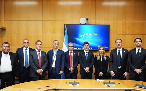 “Un acuerdo inédito de competitividad que genera más trabajo”: Ávila acompañó en París el anuncio del primer RIGI convencional de la Argentina por USD 1.200 millones