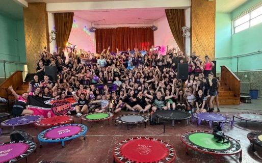 Más de cien trampolines vibraron con la Master Class de Minitramp